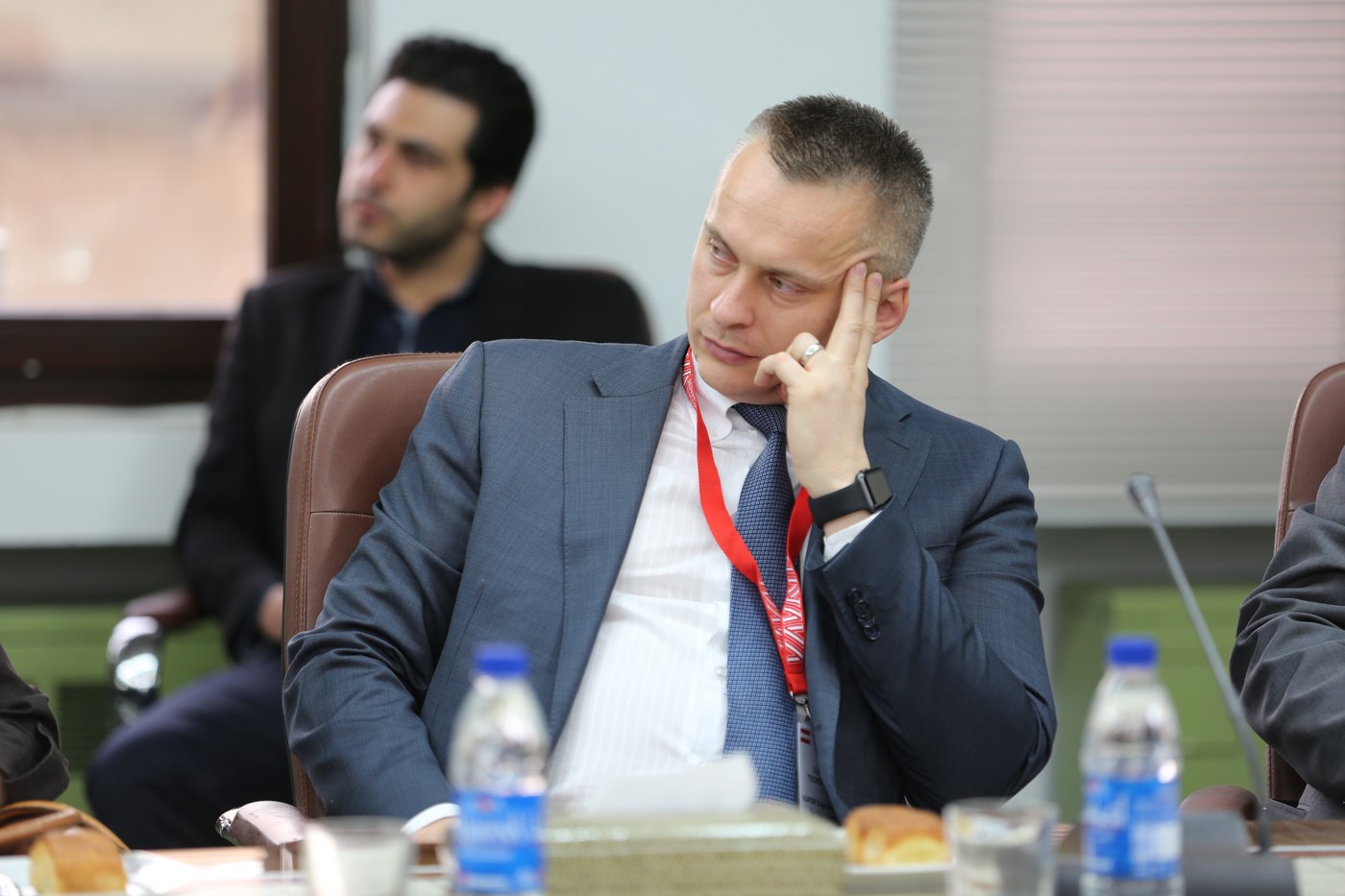 Stan Tscherenkow in a business decision process